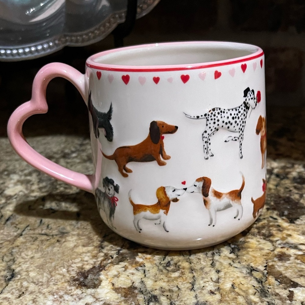PET LOVE dog mug with heart shaped handle!  20.6 oz - Brand new